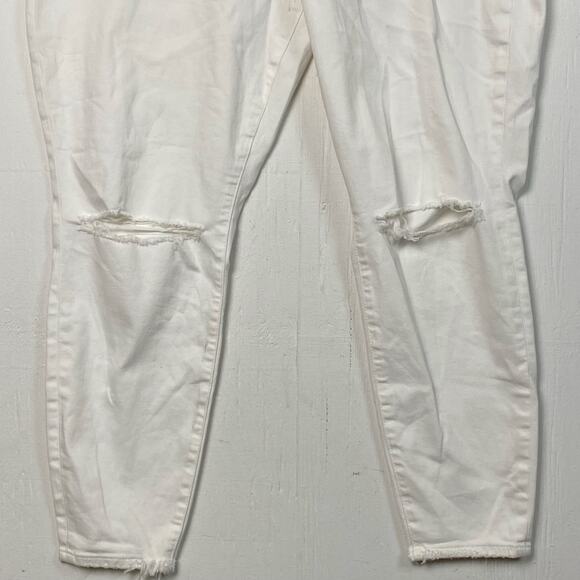 American Eagle Curvy Super Hi Rise White Distressed Jegging Size 20 - Picture 5 of 10